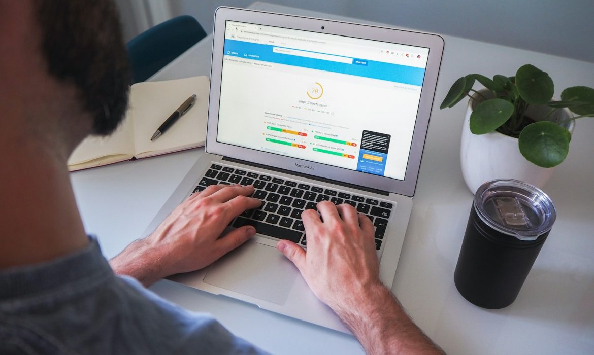 A Deep Dive into On-Page Factors for Pakistan Ranking
